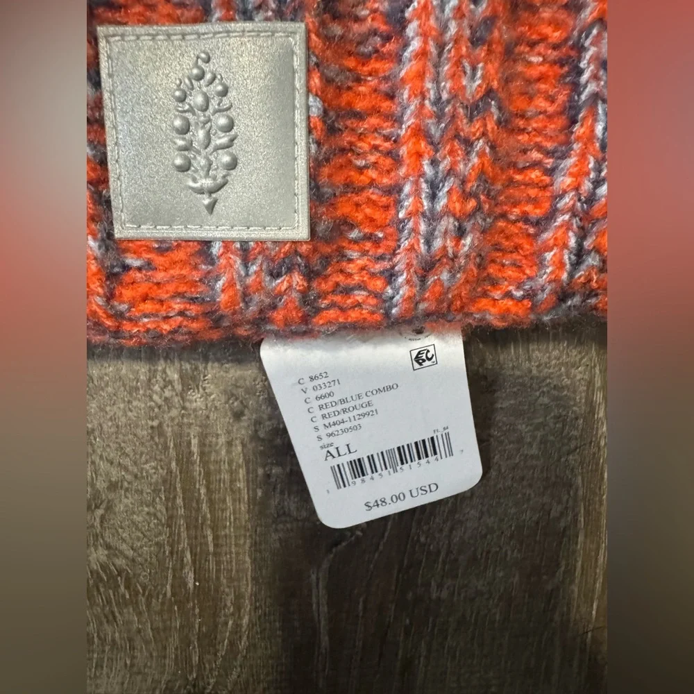 NWT Free People Movement Pow Party Reflective Beanie in Red/Bl Combo & Green/Blk